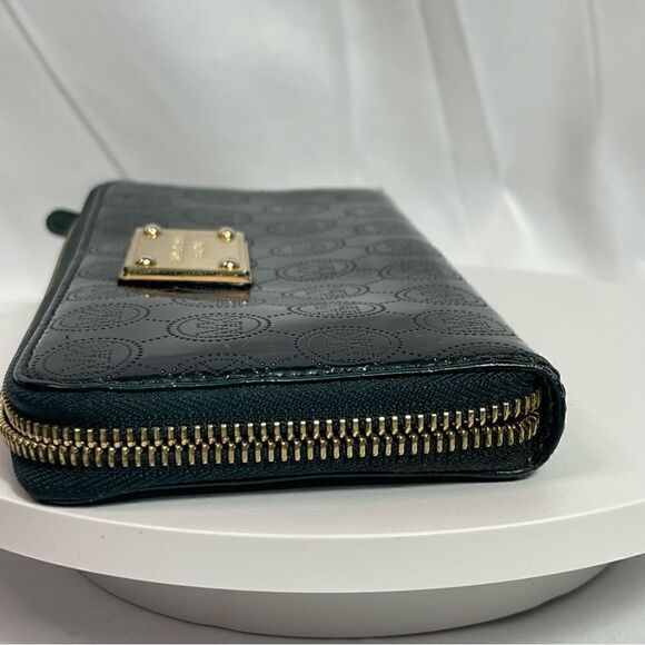 Micheal Kors Green Jet Set Patten Leather Zipper Wallet Excellent Condition - Picture 6 of 8